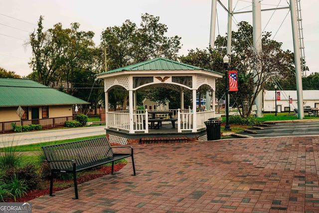 562 Winding Rose Drive, Hoschton, GA 30548