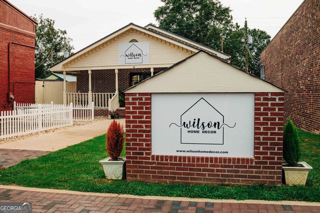 562 Winding Rose Drive, Hoschton, GA 30548