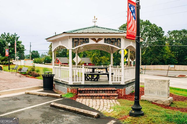 562 Winding Rose Drive, Hoschton, GA 30548