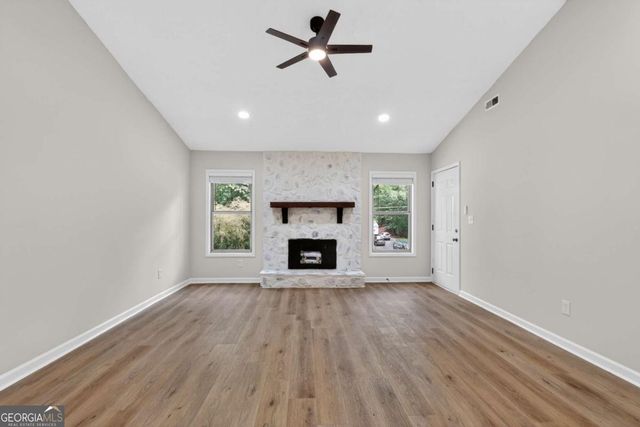 160 Running Bear Trail, Fayetteville, GA 30214
