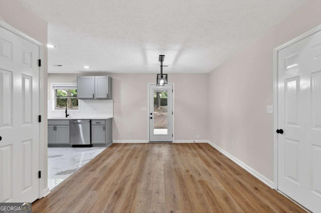 160 Running Bear Trail, Fayetteville, GA 30214
