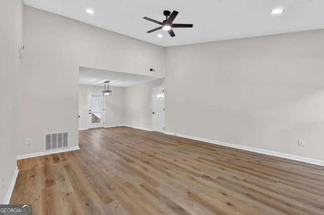160 Running Bear Trail, Fayetteville, GA 30214