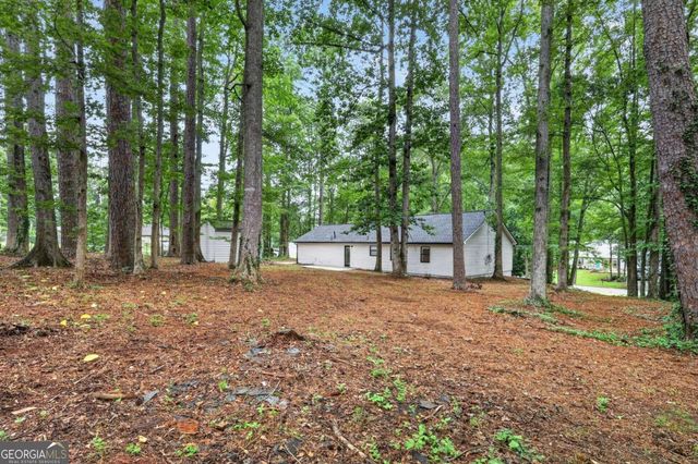 160 Running Bear Trail, Fayetteville, GA 30214