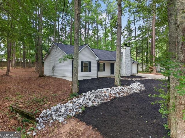 160 Running Bear Trail, Fayetteville, GA 30214