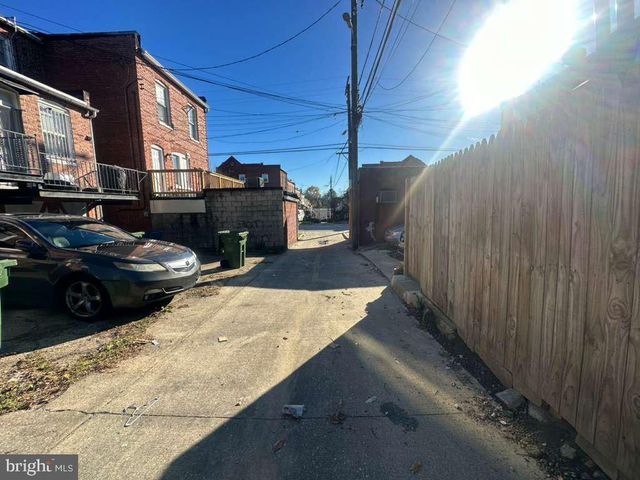 8 N ELLAMONT ST, Baltimore, MD 21229