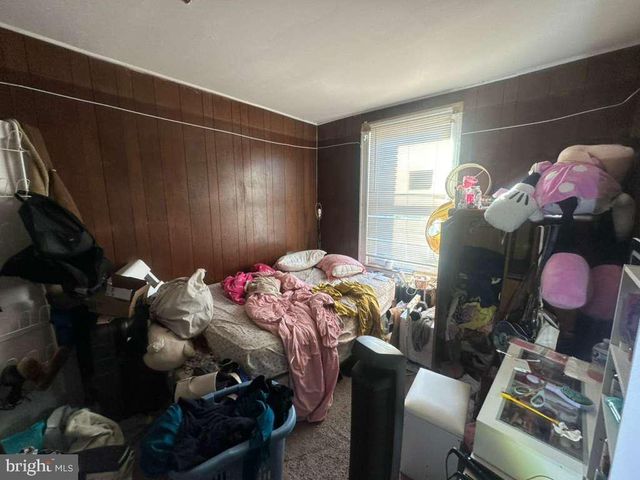 8 N ELLAMONT ST, Baltimore, MD 21229