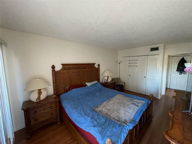 2207 BELLEAIR ROAD B11, Clearwater, FL 33764