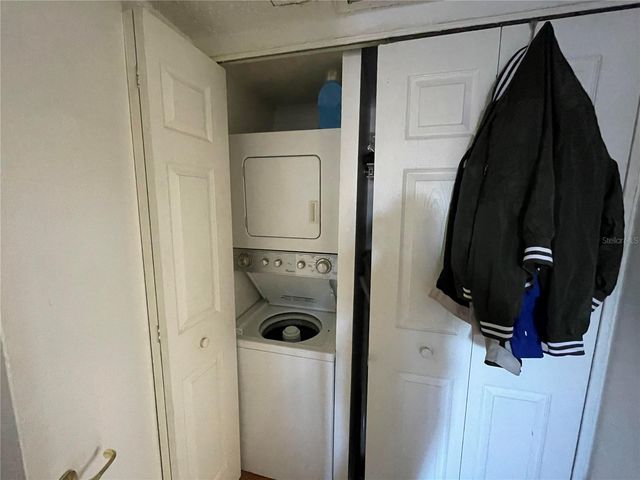 2207 BELLEAIR ROAD B11, Clearwater, FL 33764