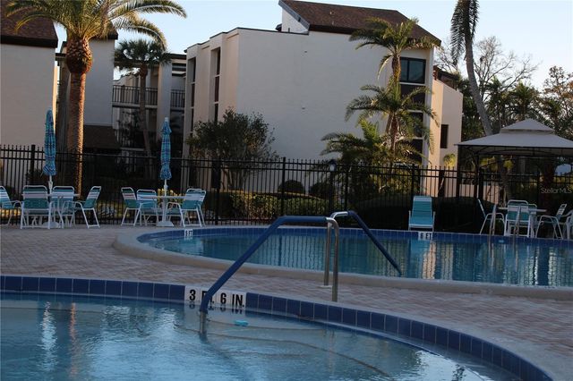 2207 BELLEAIR ROAD B11, Clearwater, FL 33764