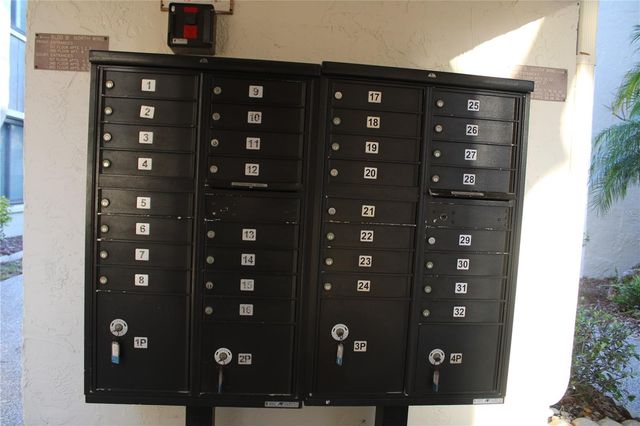 2207 BELLEAIR ROAD B11, Clearwater, FL 33764