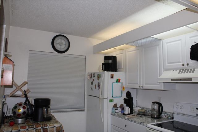 2207 BELLEAIR ROAD B11, Clearwater, FL 33764