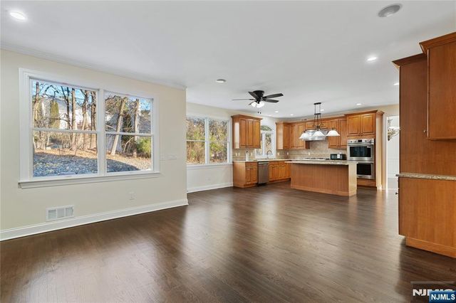 20 Grove Street, Boonton Town, NJ 07005