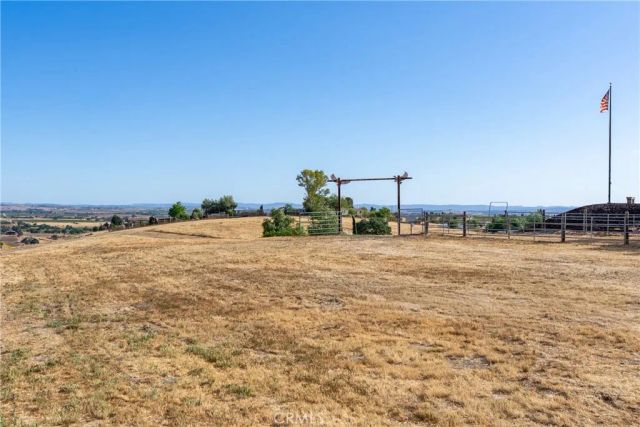 2245 Rancho Lomas Way, San Miguel, CA 93451