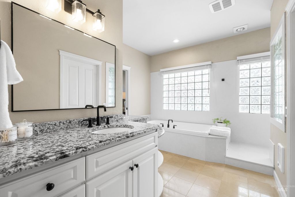 2525 N Equestrian Place, Eagle, ID 83616 photo 23