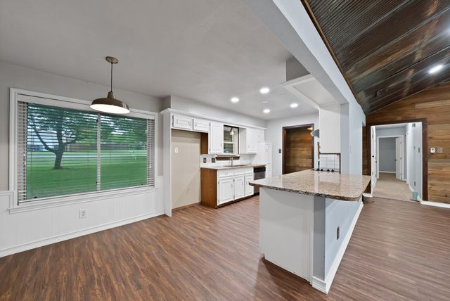 4270 Sir Lancelot Circle, Midlothian, TX 76065