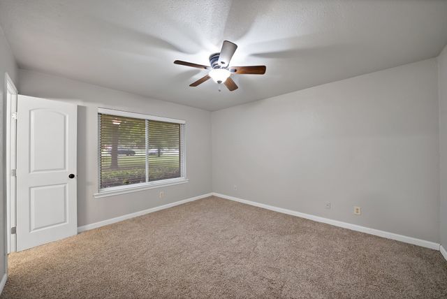 4270 Sir Lancelot Circle, Midlothian, TX 76065