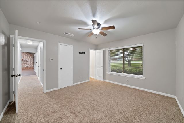 4270 Sir Lancelot Circle, Midlothian, TX 76065
