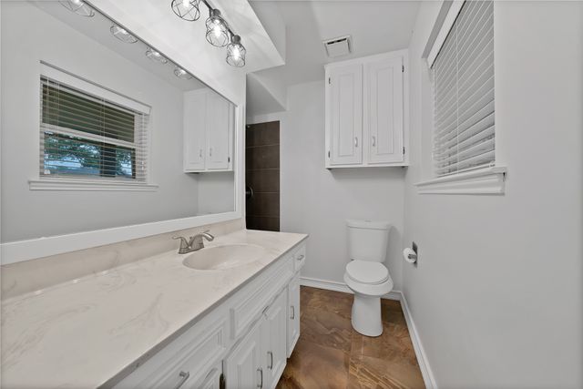 4270 Sir Lancelot Circle, Midlothian, TX 76065