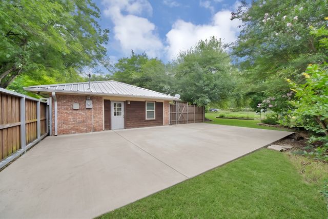 4270 Sir Lancelot Circle, Midlothian, TX 76065
