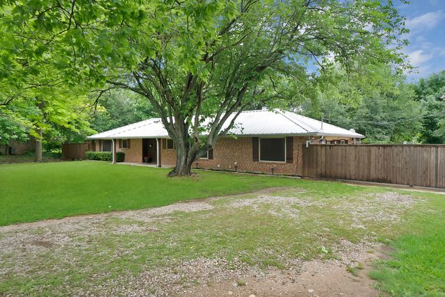 4270 Sir Lancelot Circle, Midlothian, TX 76065