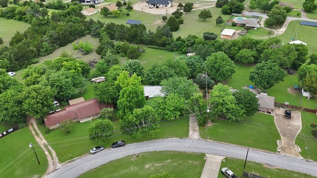 4270 Sir Lancelot Circle, Midlothian, TX 76065