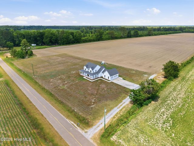 2701 Sis Mills Road, Grimesland, NC 27837