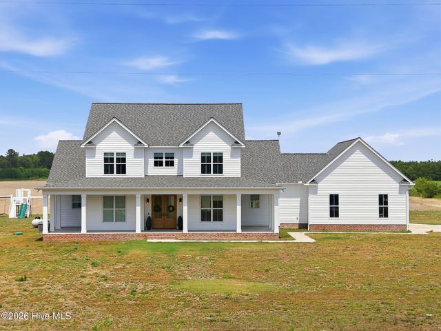 2701 Sis Mills Road, Grimesland, NC 27837