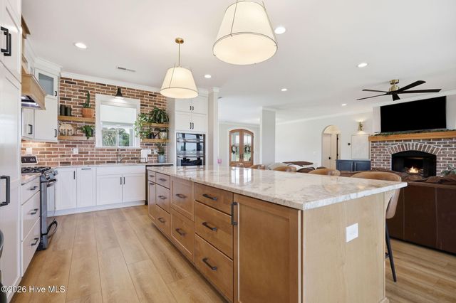 2701 Sis Mills Road, Grimesland, NC 27837