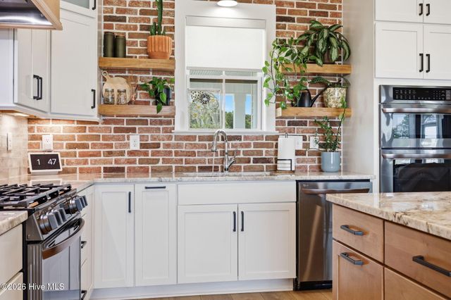 2701 Sis Mills Road, Grimesland, NC 27837