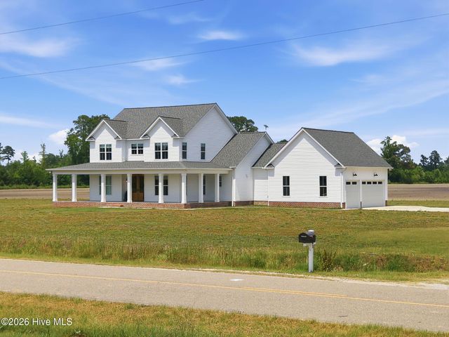 2701 Sis Mills Road, Grimesland, NC 27837