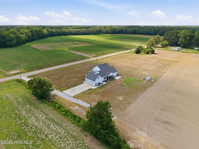 2701 Sis Mills Road, Grimesland, NC 27837