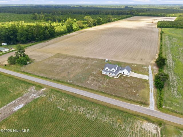 2701 Sis Mills Road, Grimesland, NC 27837