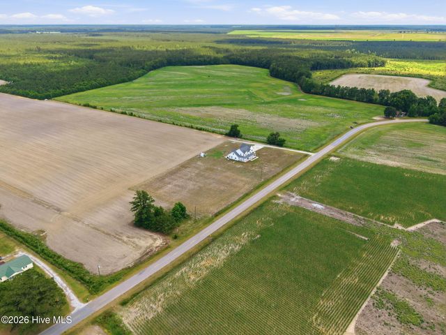 2701 Sis Mills Road, Grimesland, NC 27837