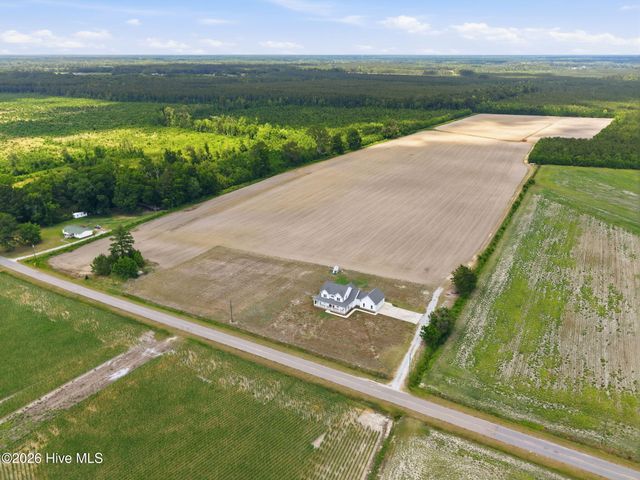 2701 Sis Mills Road, Grimesland, NC 27837