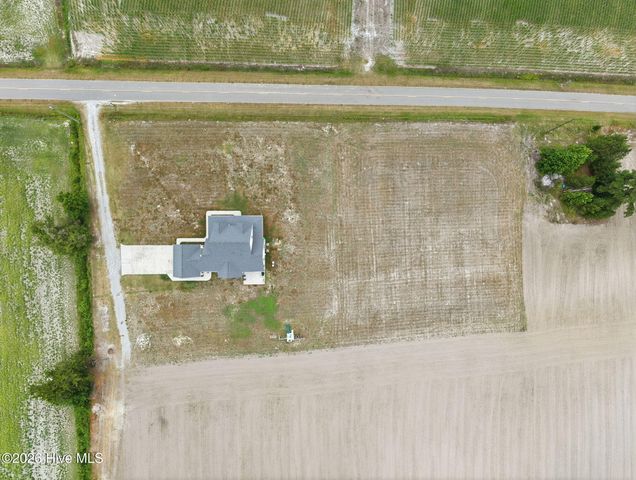 2701 Sis Mills Road, Grimesland, NC 27837