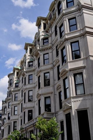 160 Commonwealth Ave 615, Boston, MA 02116