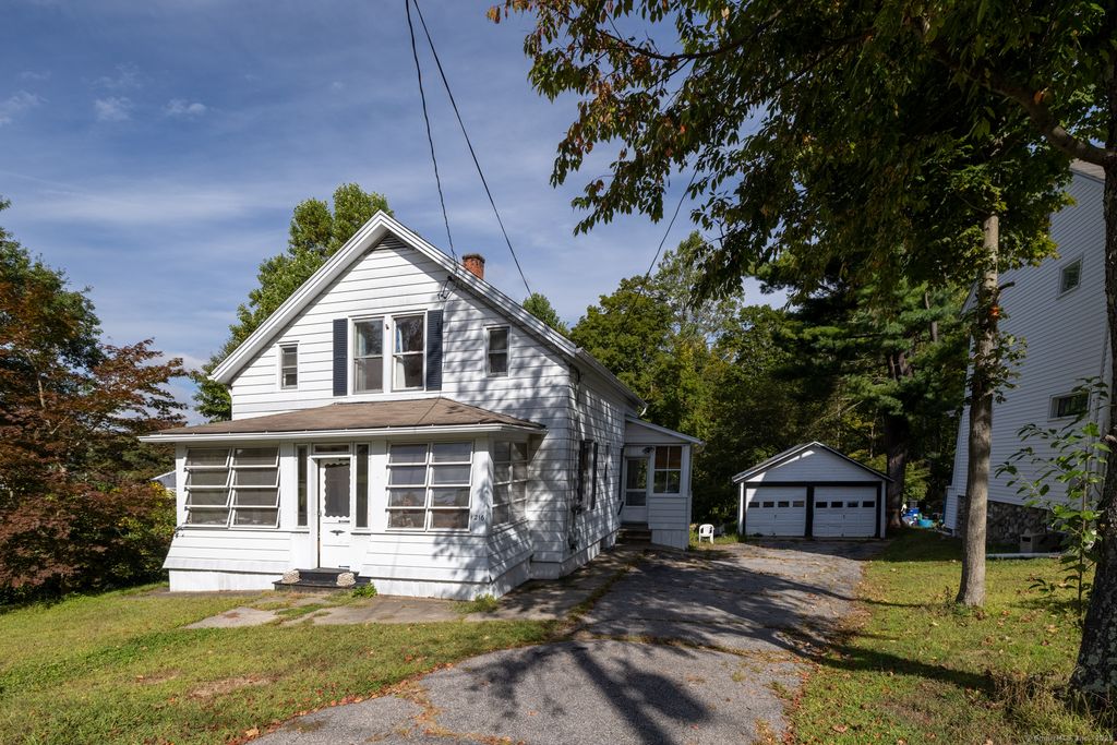 216 May Street, Naugatuck, CT 06770