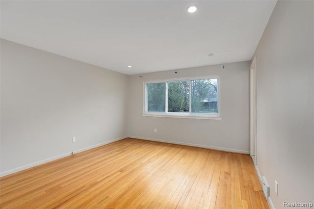 2505 Rambling Way, Bloomfield Hills, MI 48302