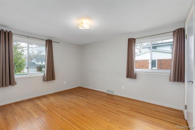 2505 Rambling Way, Bloomfield Hills, MI 48302