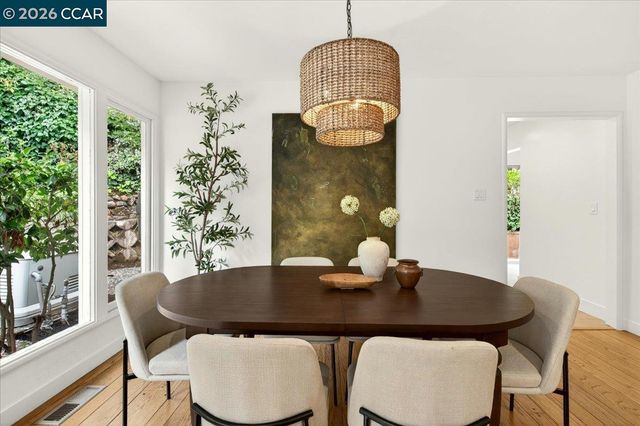 24 Las Vegas Rd, Orinda, CA 94563