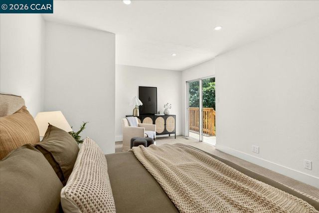 24 Las Vegas Rd, Orinda, CA 94563