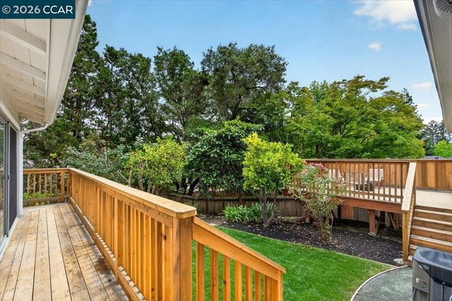 24 Las Vegas Rd, Orinda, CA 94563