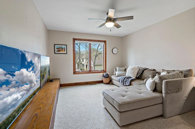 1504 Summit Oaks Court, Burnsville, MN 55337