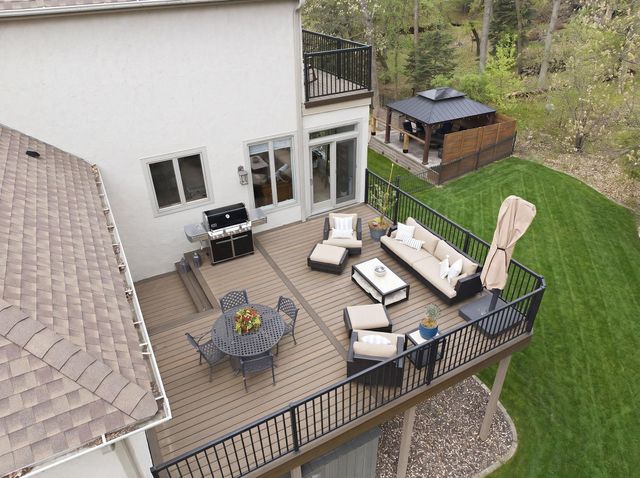1504 Summit Oaks Court, Burnsville, MN 55337
