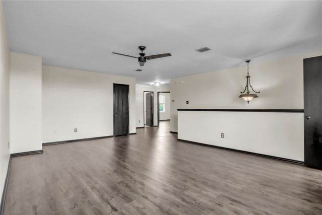 3825 Irish Setter Drive, Fort Worth, TX 76123