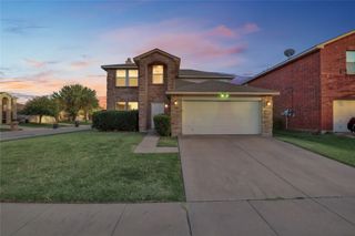 3825 Irish Setter Drive, Fort Worth, TX 76123