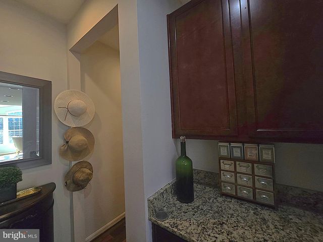 8091 SIDE HILL DR, Warrenton, VA 20187