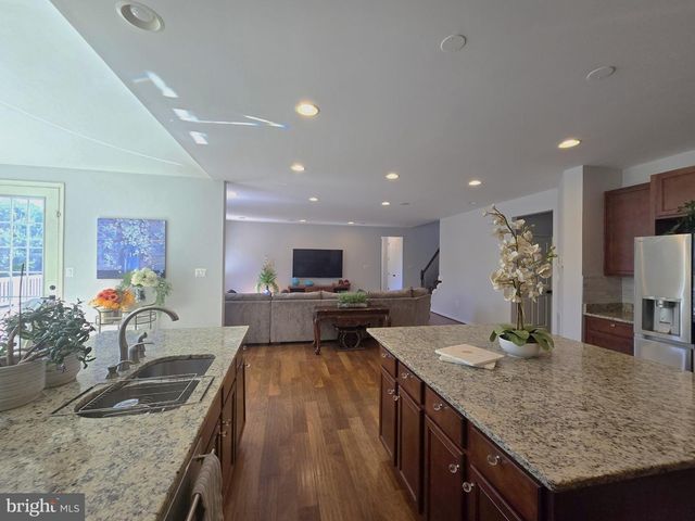8091 SIDE HILL DR, Warrenton, VA 20187