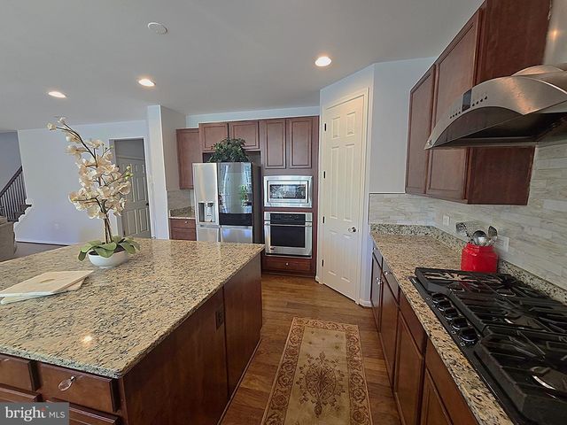 8091 SIDE HILL DR, Warrenton, VA 20187