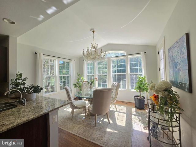 8091 SIDE HILL DR, Warrenton, VA 20187